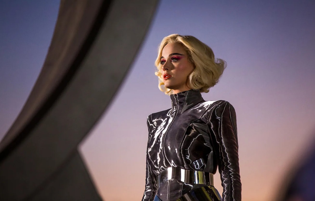 Cuando Katy Perry se atrevió: ‘Chained to the Rythm’