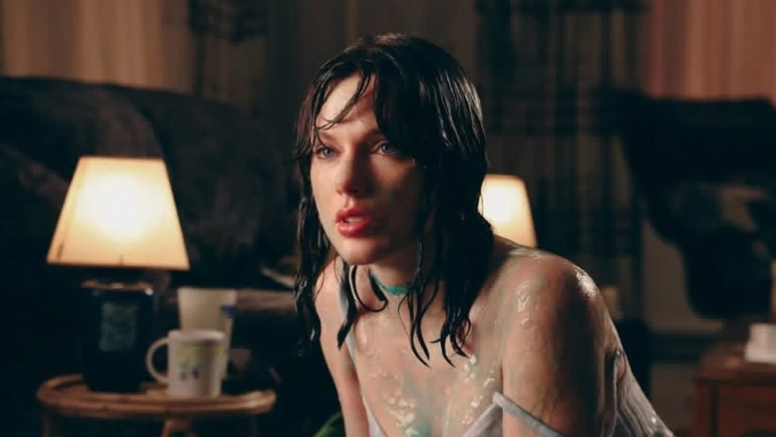 Taylor Swift lanza un vídeo «cuqui» de ‘Opalite’ lleno de estrellas