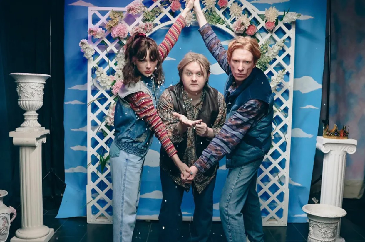 Las «versiones extendidas» del vídeo de ‘Opalite’ de Taylor Swift