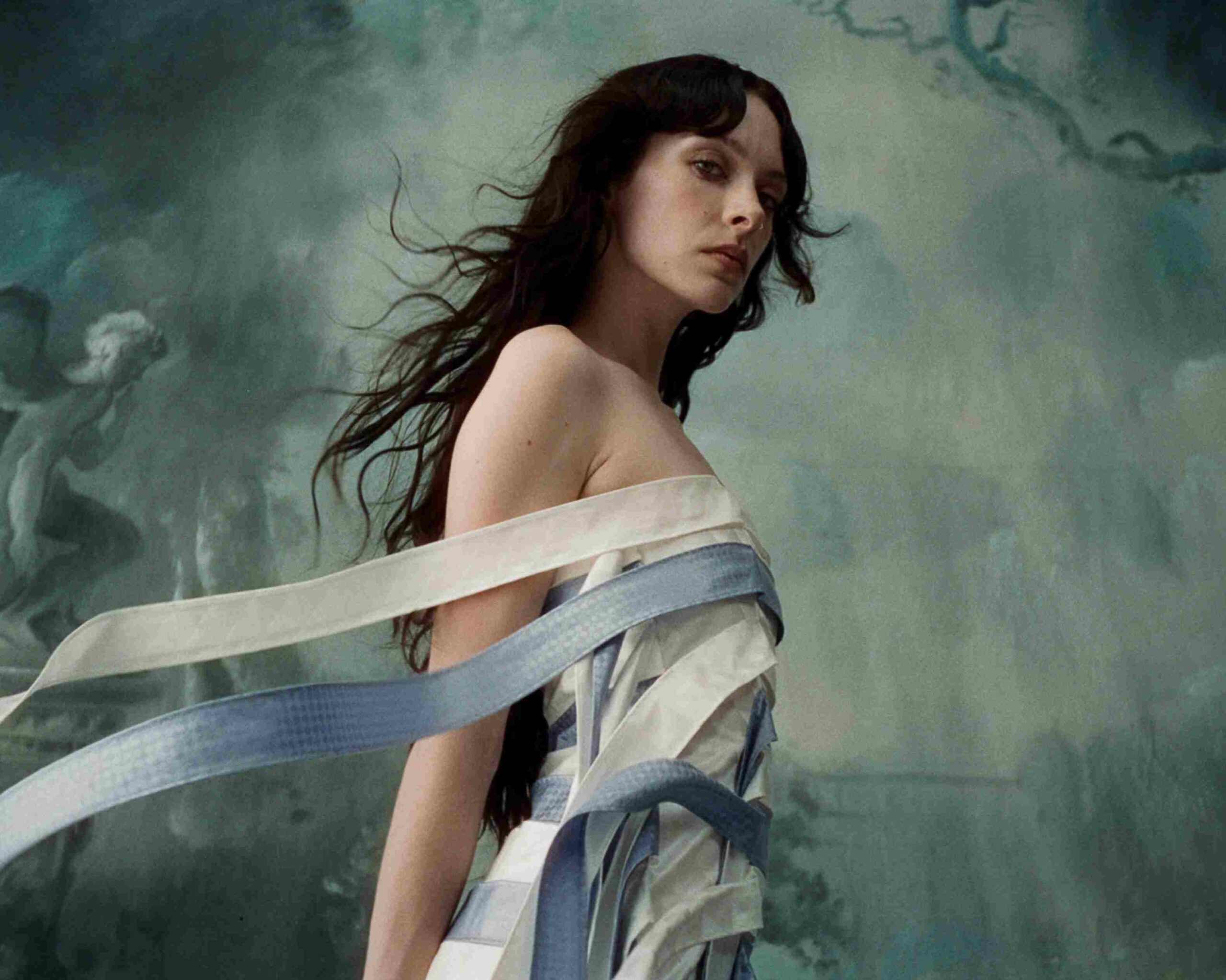 Guia del viernes: Gaga y Doechii, Shakira y Anitta, Holly Humberstone, Laufey…